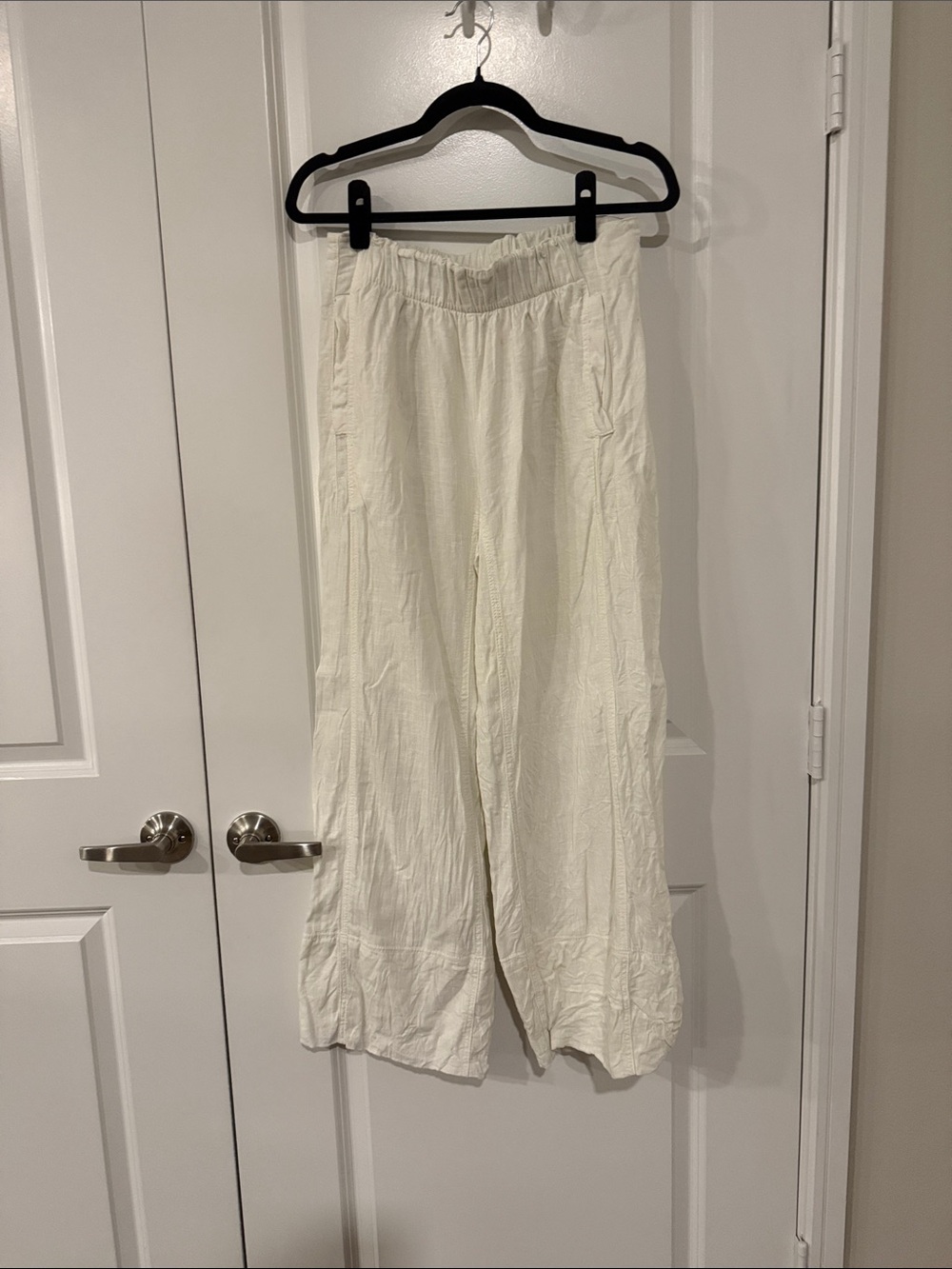 Lightly worn Free people Women’s white/Cream Wide-Leg pants -Lightweight size XS